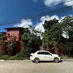 Camaleao Hostel